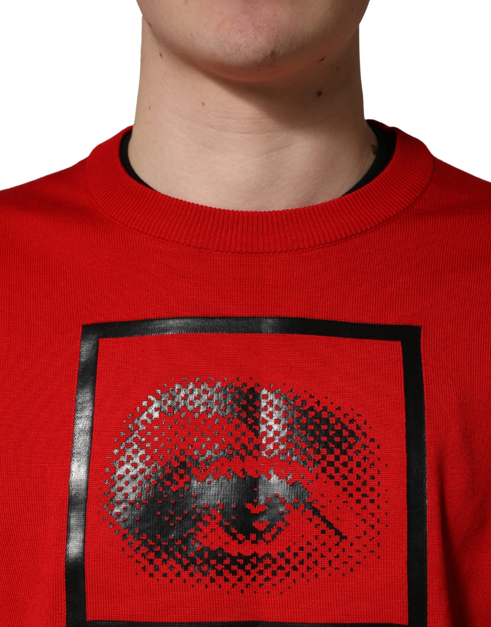 Pull noir à col rond Dolce & Gabbana avec motif œil rouge, sweat-shirt pour homme, visible devant.