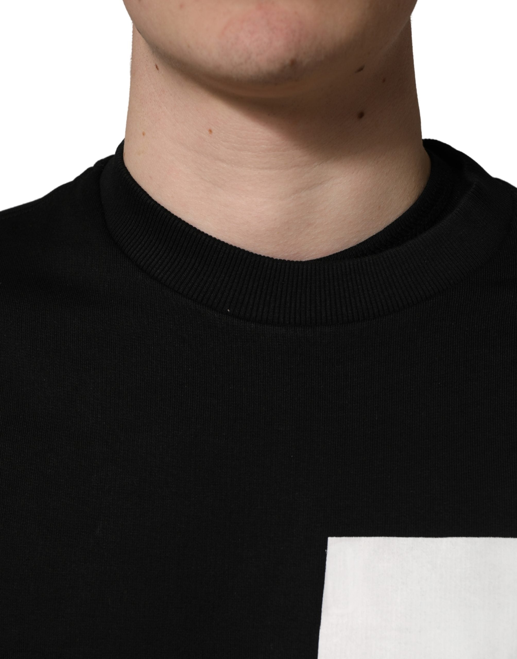 Sweatshirt en coton noir Dolce & Gabbana avec logo Milano, pull décontracté et élégant pour homme.