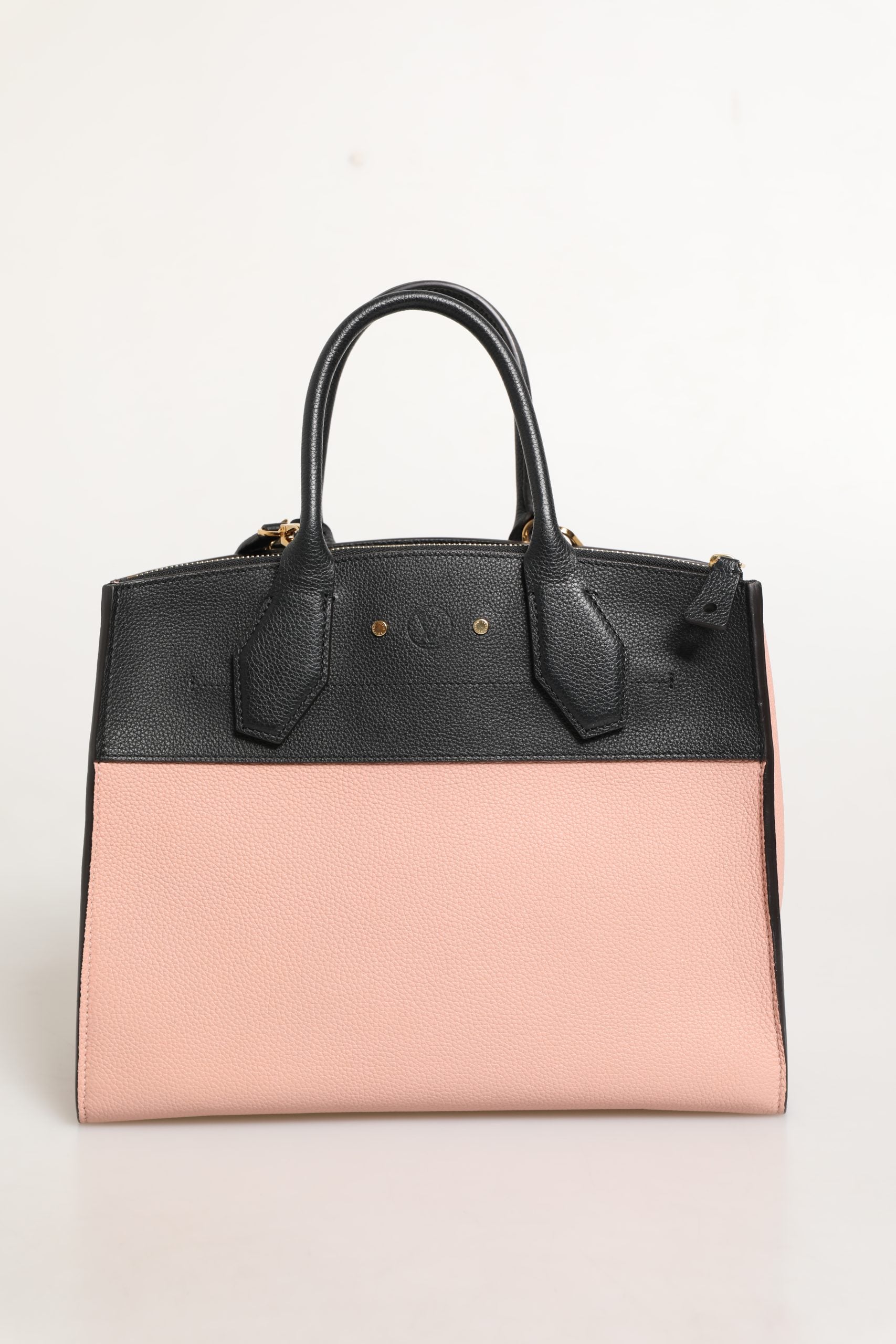 Sac à main City Steamer en cuir rose et noir de Louis Vuitton, avec poignées et détails en cuir de luxe.