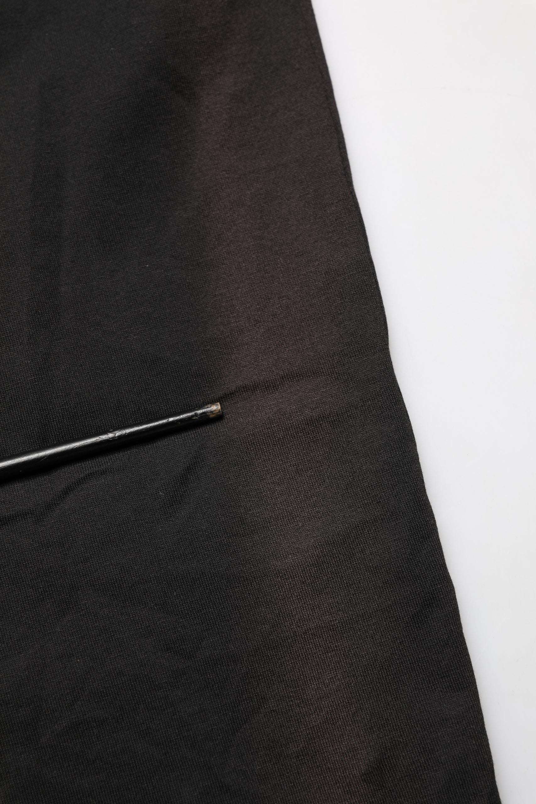 T-shirt sans manches pour homme Dolce & Gabbana en coton noir, vue de face, détails du haut et col rond visible.