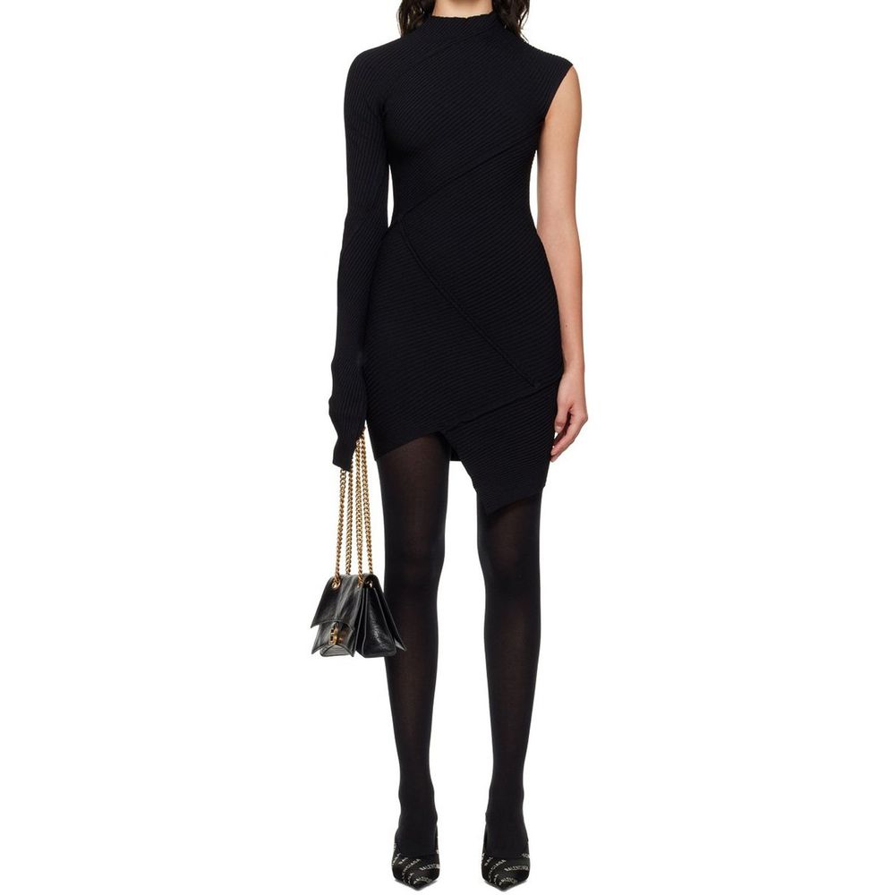 Robe de cocktail en polyester noir de Balenciaga, élégante et moderne, avec coupe sophistiquée et détails raffinés.