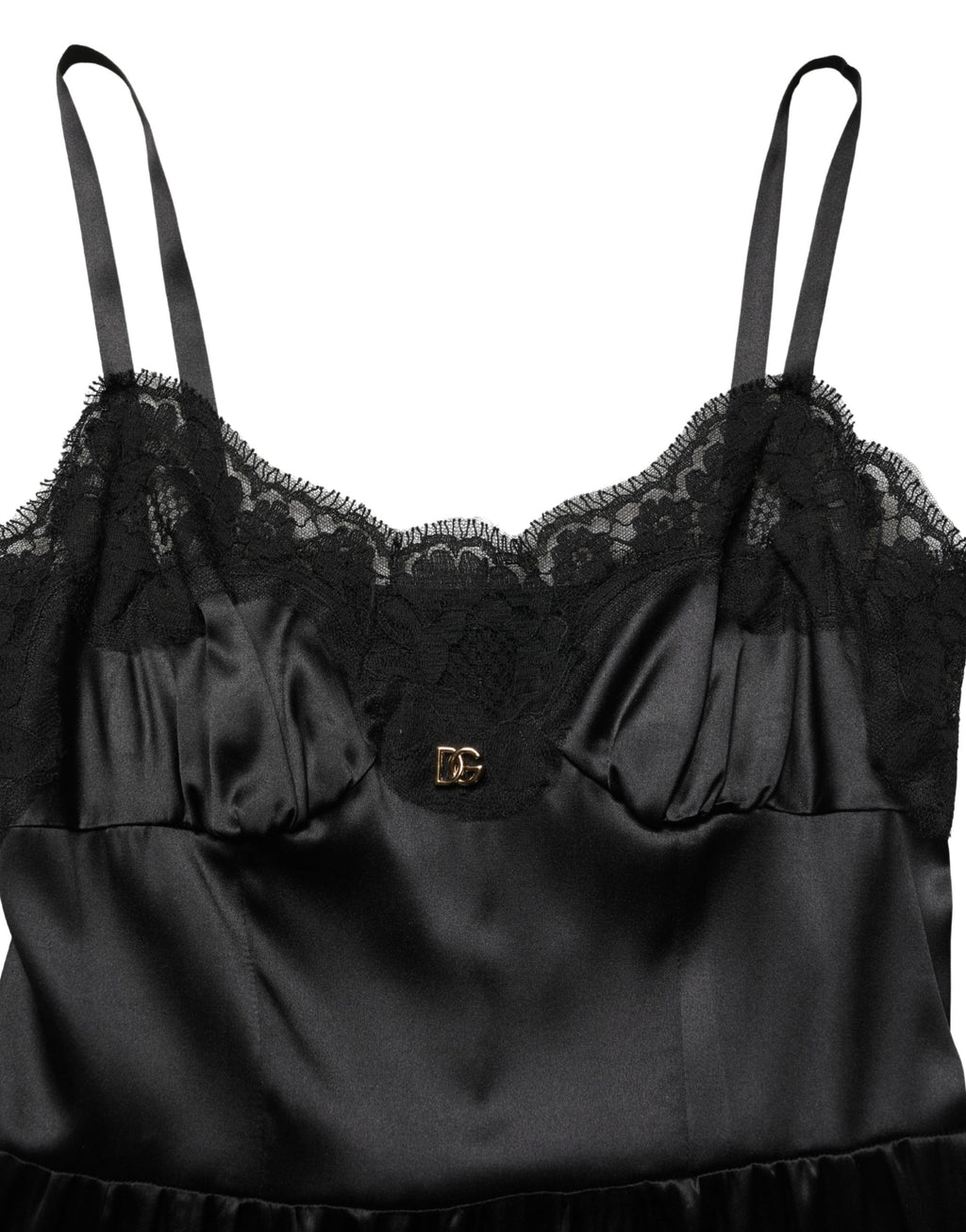 Robe courte en satin de soie noire sans manches avec dentelle, conçue par Dolce & Gabbana, élégante et raffinée.