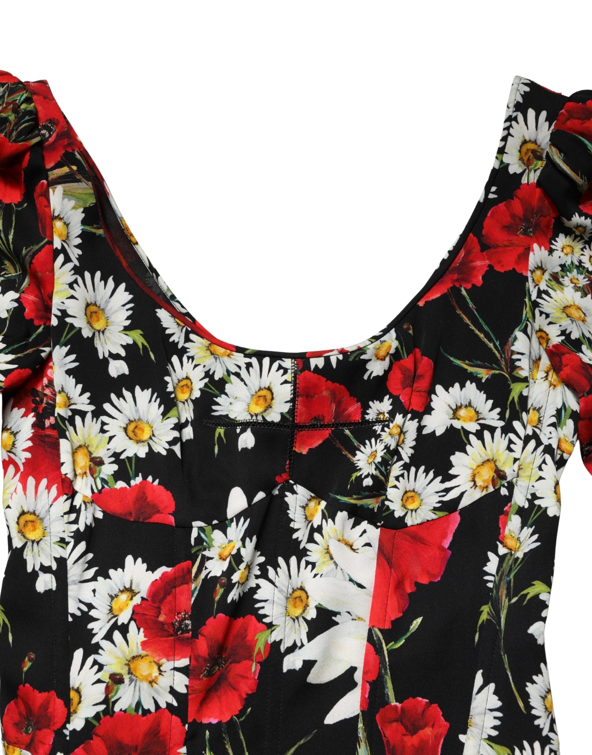 Robe longue en soie noire à fleurs Dolce & Gabbana avec manches longues et détail élégant, vue de face.