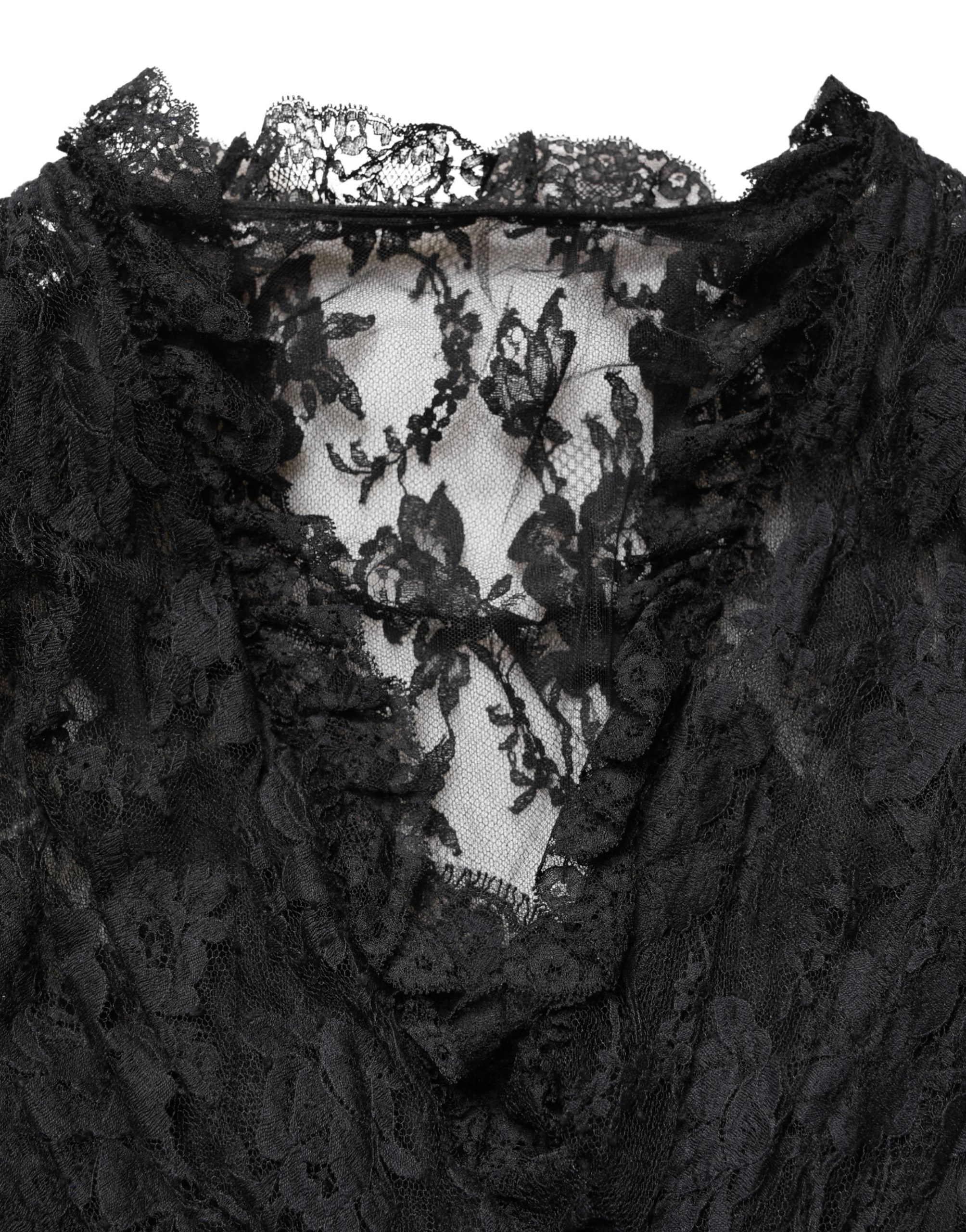 Robe longue de soirée en dentelle noire Dolce & Gabbana, coupe évasée en ligne A, élégante et sophistiquée.