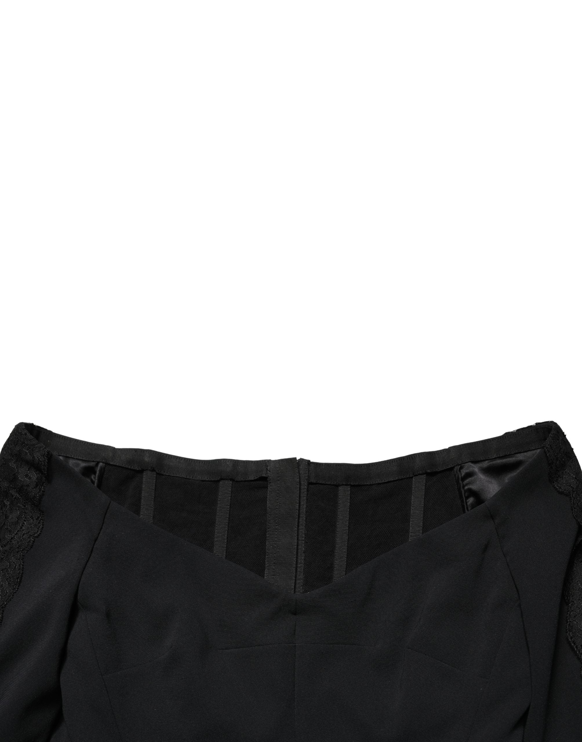 Robe longue en soie noire Dolce & Gabbana, robe ajustée à boutonnières sur le corsage, élégante et sophistiquée.