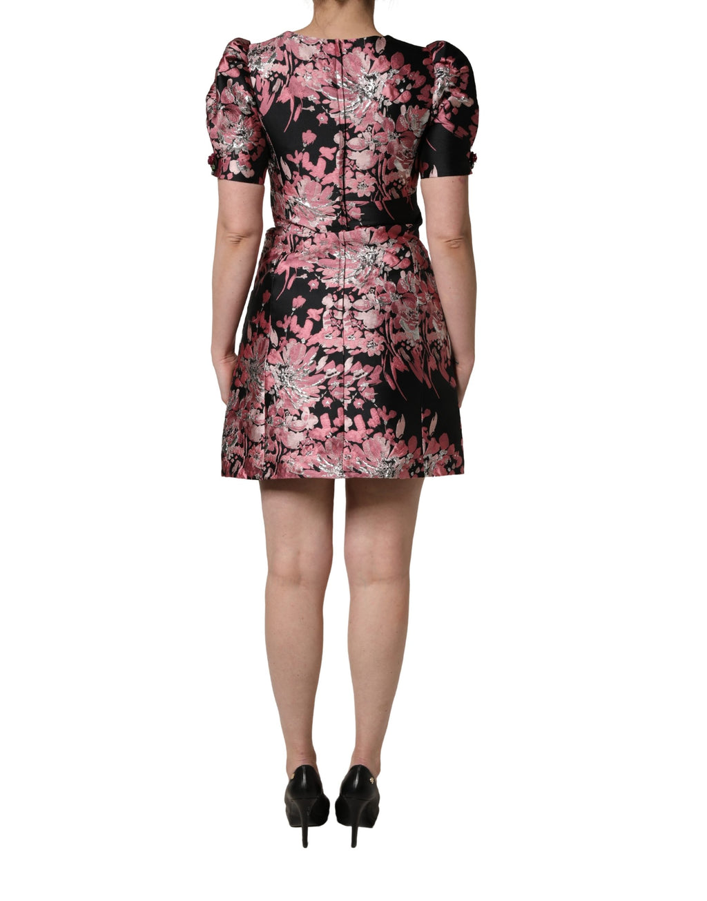 Robe courte A-line en brocart floral multicolore Dolce & Gabbana, détails élégants et motifs floraux vibrants.