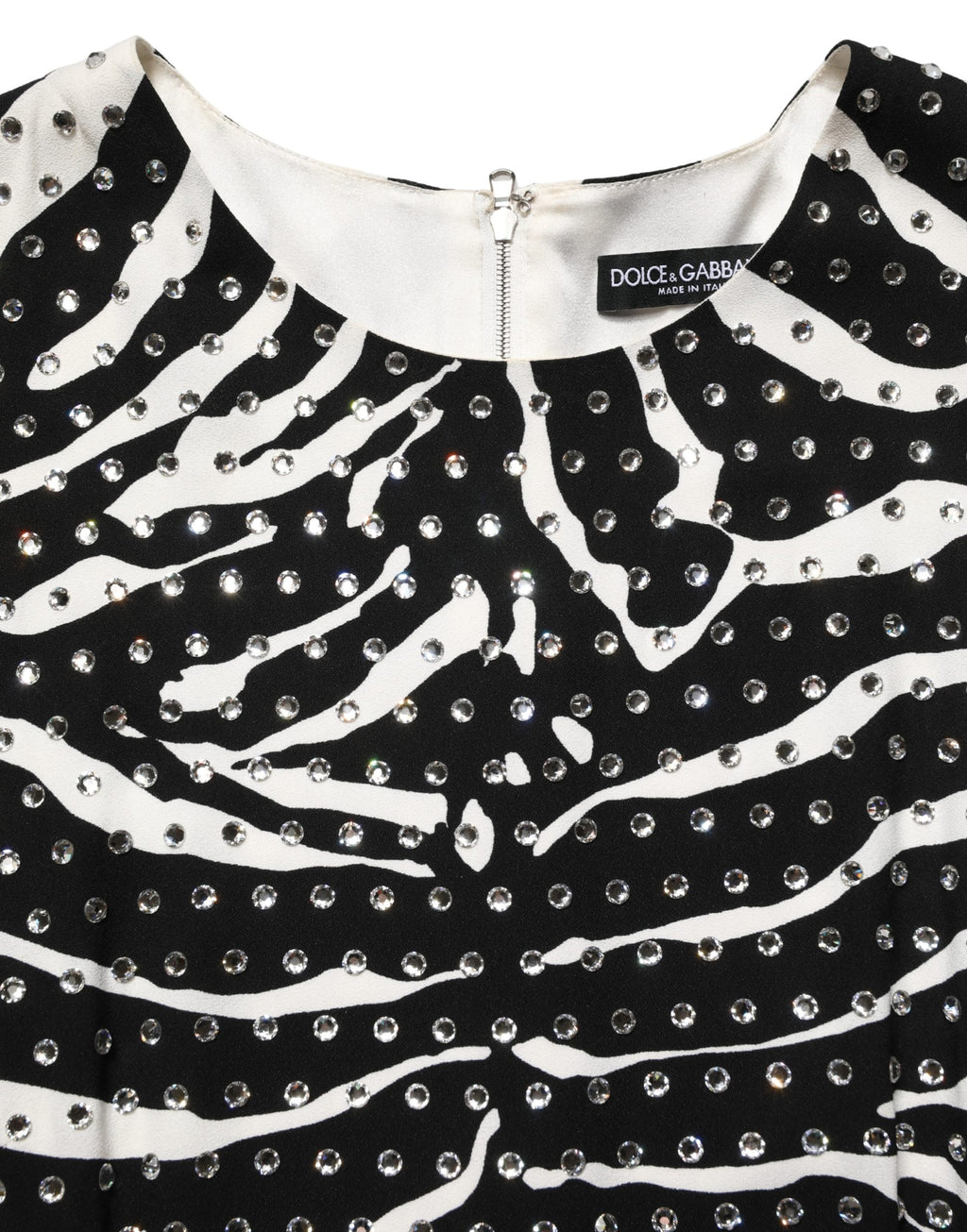 Robe mini Dolce & Gabbana à rayures zèbre noires et blanches avec strass, élégante et tendance.