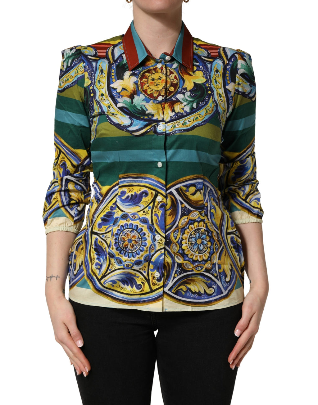 Chemisier en coton Dolce & Gabbana à motif multicolore majolique, style élégant et coloré.