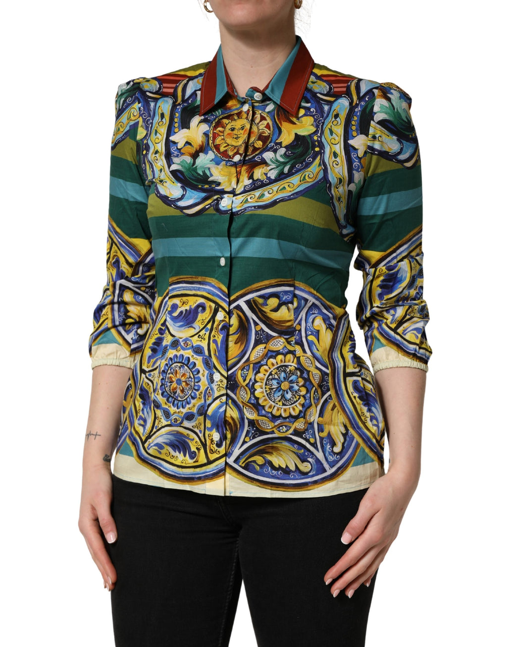 Chemisier en coton Dolce & Gabbana à imprimé majolique multicolore, style élégant et coloré.