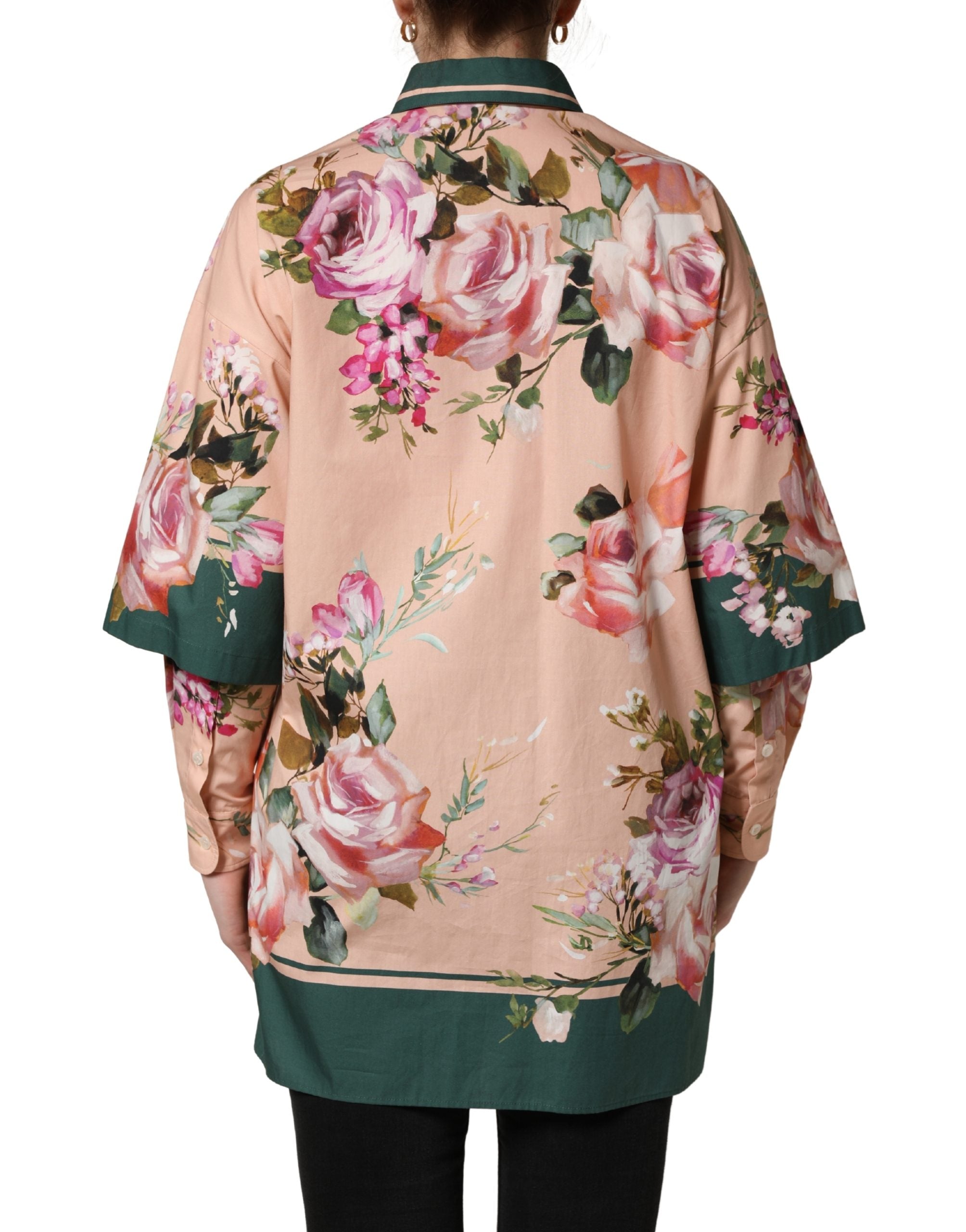 Chemise en coton rose à fleurs de Dolce & Gabbana, avec boutons frontaux et col classique, style élégant et féminin.