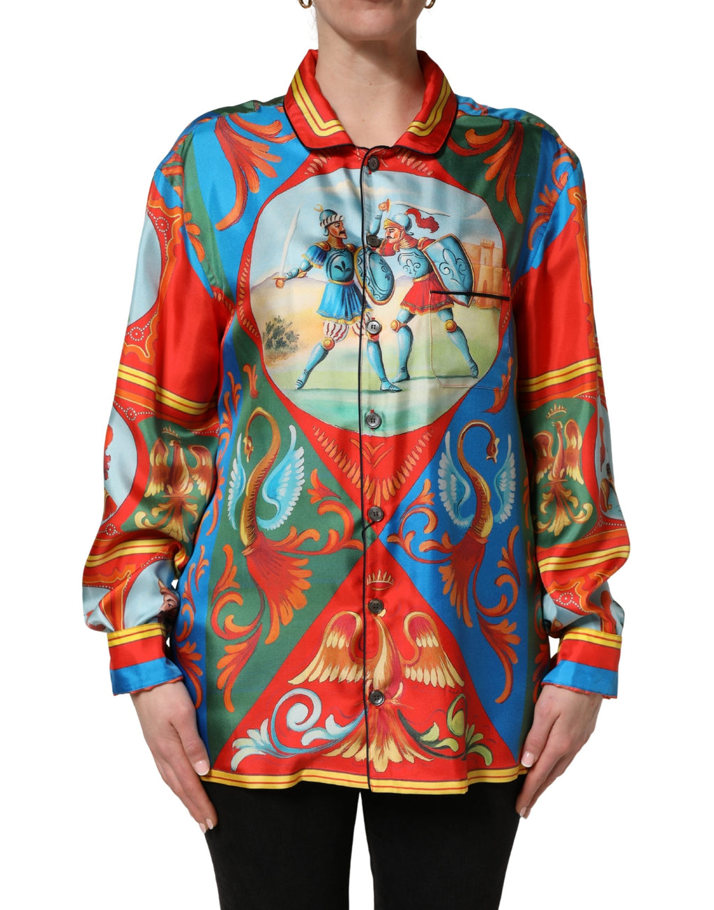 Chemise à manches longues Dolce & Gabbana à imprimé multicolore, boutons sur le devant, style élégant et coloré.