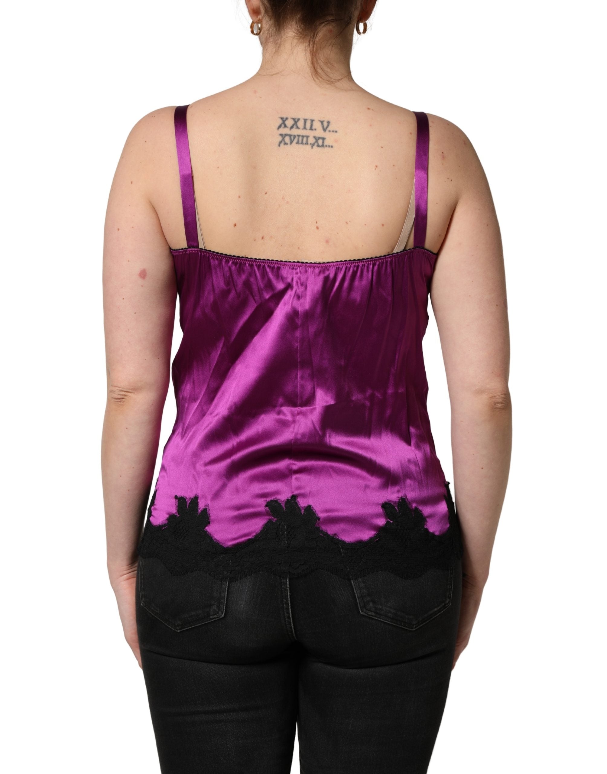 Camisole sans manches Dolce & Gabbana en soie violette avec bordure en dentelle, élégante et raffinée.