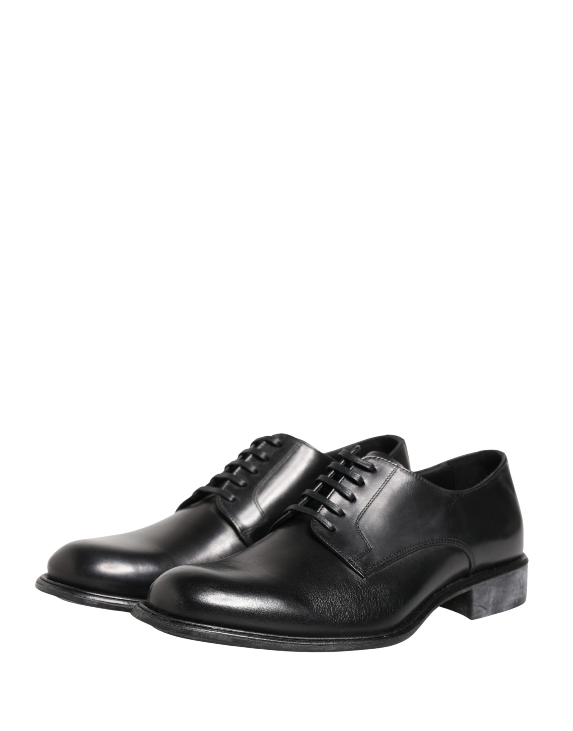Chaussures Derby pour homme en cuir de veau noir de Dolce & Gabbana, élégantes et classiques.