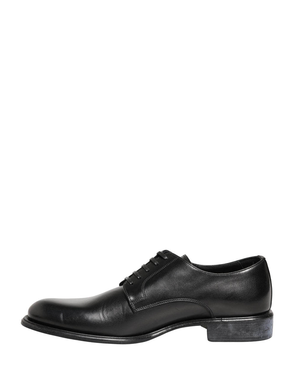 Chaussures Derby en cuir de veau noir de Dolce & Gabbana pour homme, élégantes et sophistiquées, vue de face.
