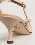 Sandales à talons Dolce & Gabbana beige Lori en mesh et cuir, chaussures à bride arrière élégantes et sophistiquées.