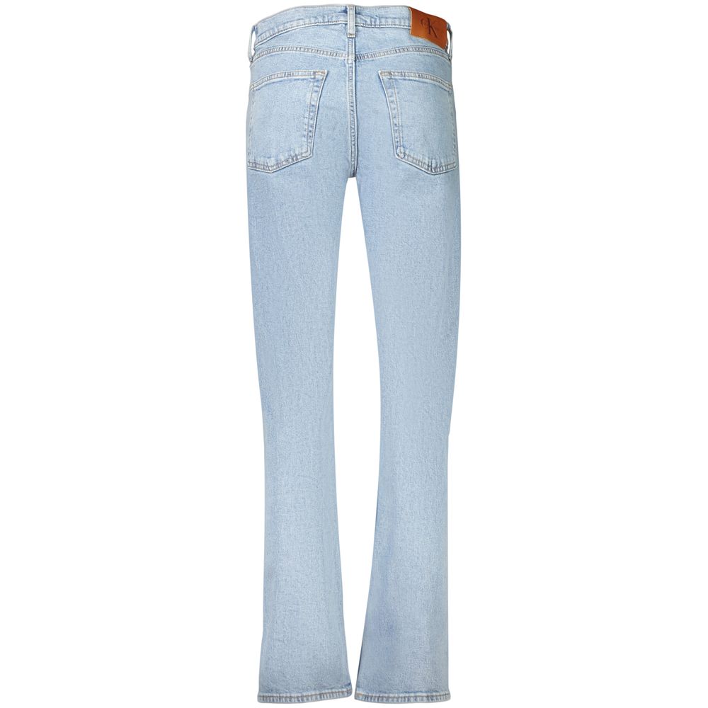 Jeans pour homme Calvin Klein Azzurro en coton, coupe classique, détail de la ceinture et des poches visibles.