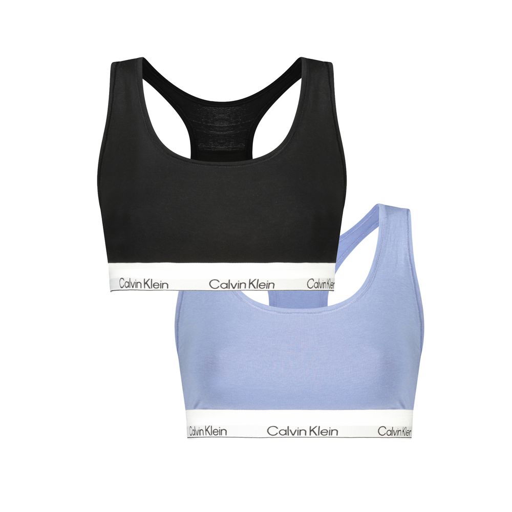 Sous-vêtements en coton bleu pour femmes de la marque Calvin Klein, coupe confortable et style classique visible sur l'image.