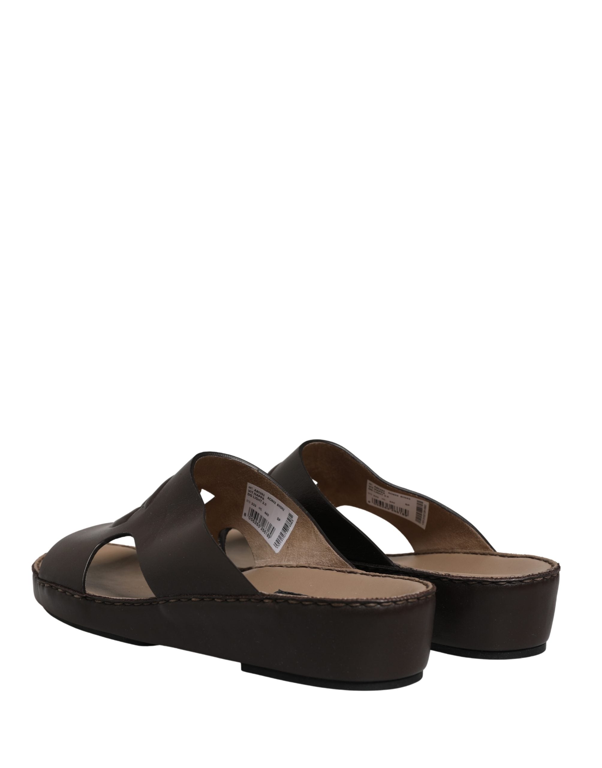 Sandales en cuir marron Dolce & Gabbana avec découpes et logo DG, chaussures élégantes pour femme.