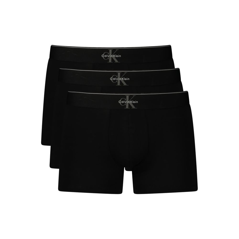 Sous-vêtements pour hommes Calvin Klein en coton noir, confortables et élégants, visibles dans l'image.