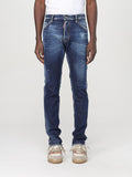 Jeans en denim bleu décontractés de la marque Dsquared², coupe relaxée, visibles avec détails de couture et poches.