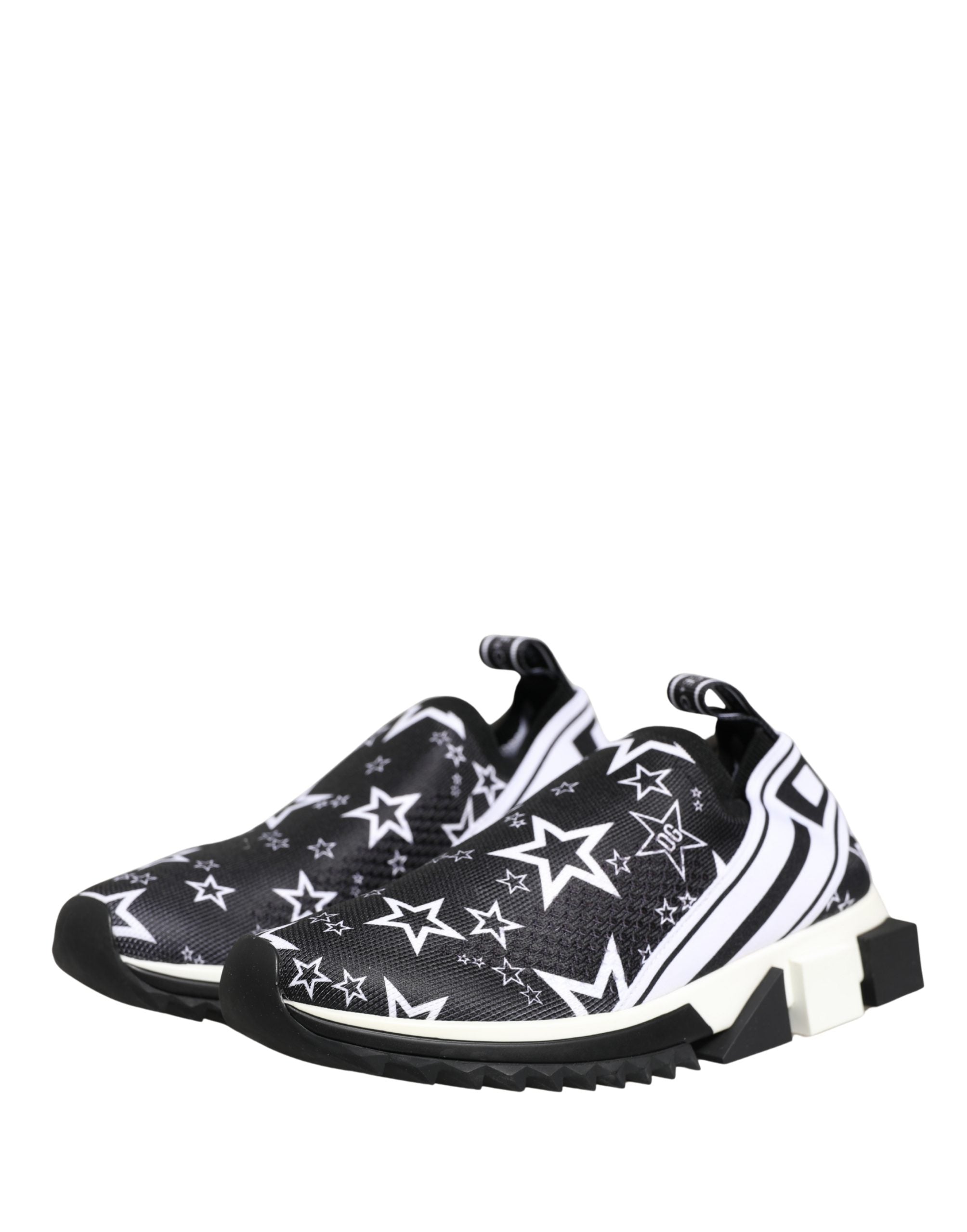 Chaussures Sneakers Dolce & Gabbana Sorrento noires avec logo étoiles noires et blanches, vue de face avec détails de la semelle.