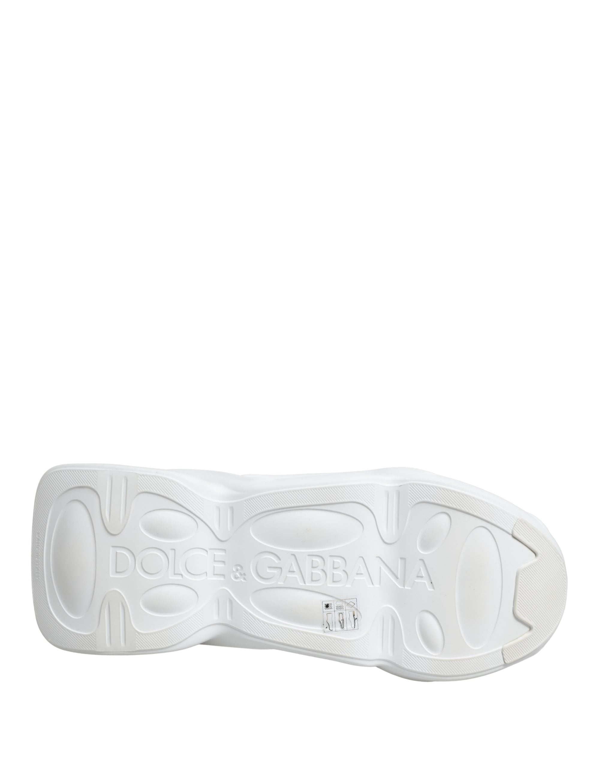 Chaussures sneakers basses blanches Dolce & Gabbana Slip On Wave LowTop, vue de côté.