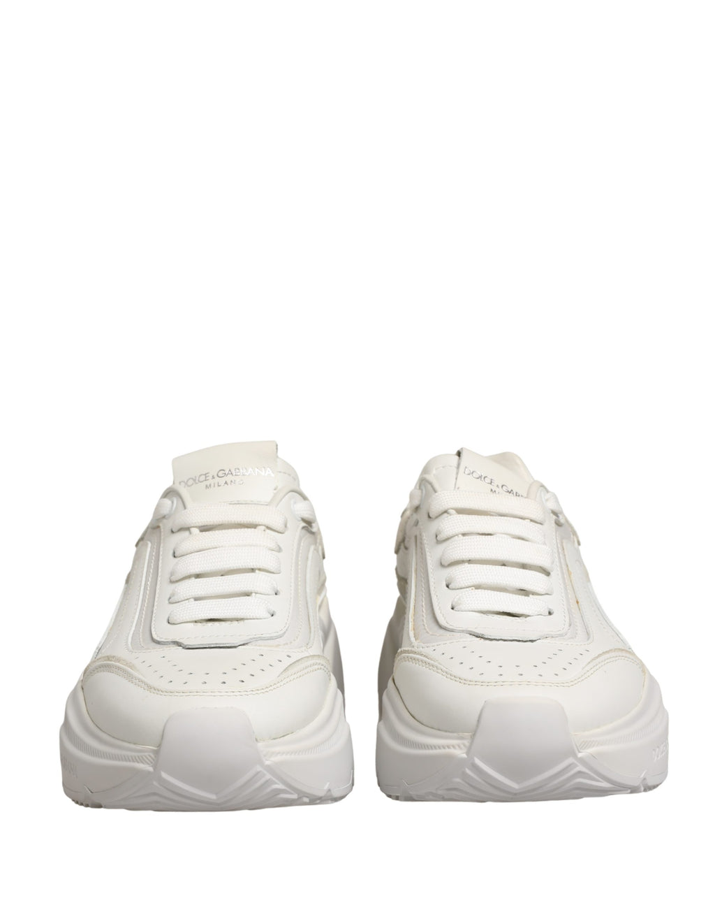 Chaussures sneakers basses en cuir blanc Dolce & Gabbana Daymaster, mode décontractée, vue en gros plan.