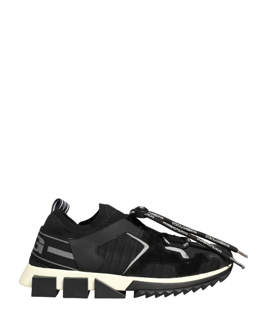 Chaussures de trekking Dolce & Gabbana Sorrento en mesh noir, vue en gros plan avec détails de la semelle et du design.