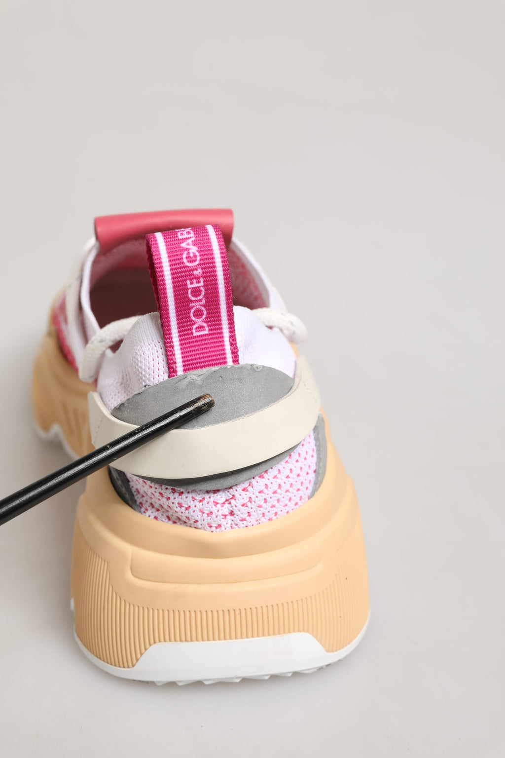 Chaussures sneakers basses Dolce & Gabbana Daymaster multicolores pour homme, design coloré et moderne.