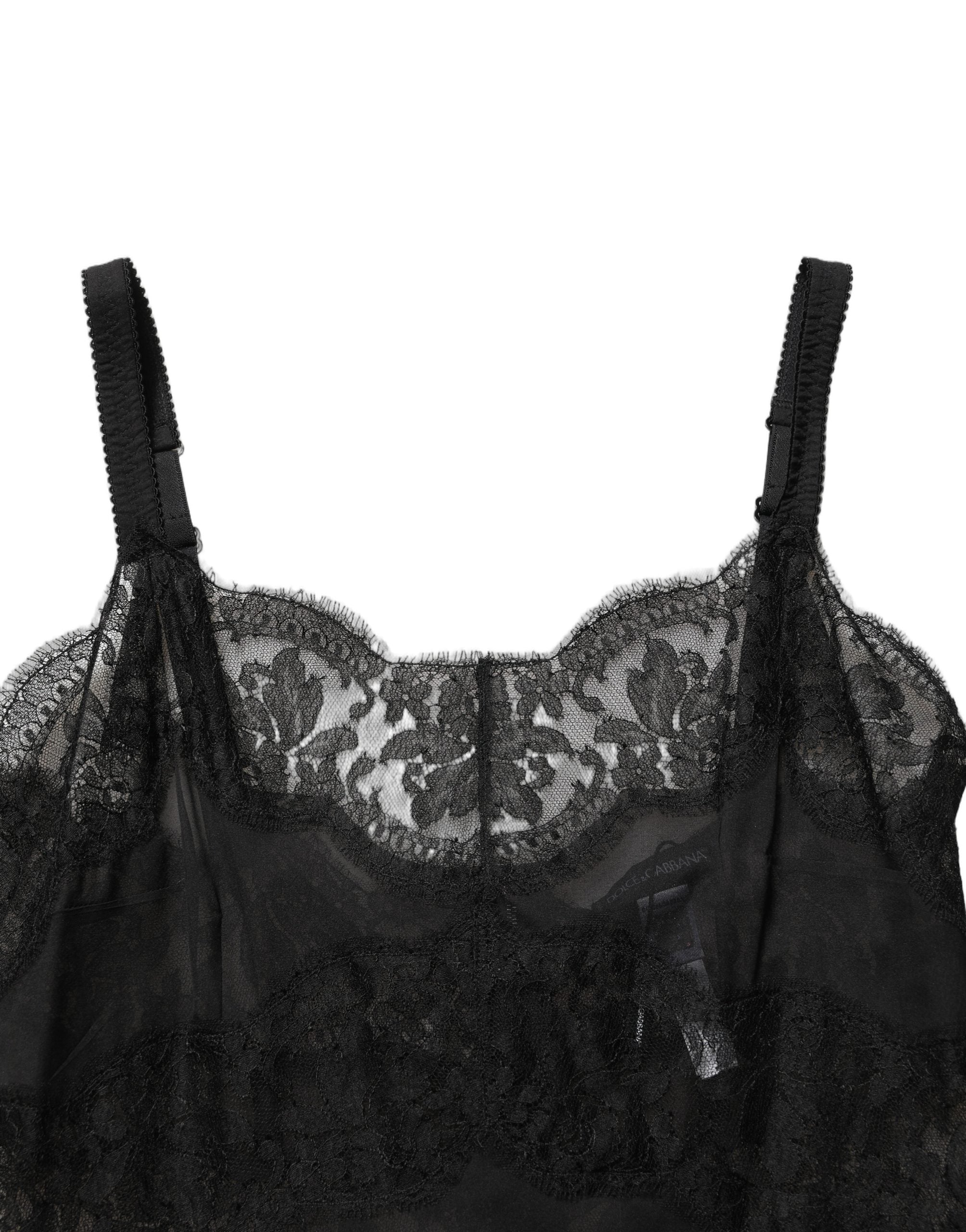 Nuisette en soie noire avec dentelle Dolce & Gabbana, lingerie élégante et raffinée, vue de face sur fond blanc.