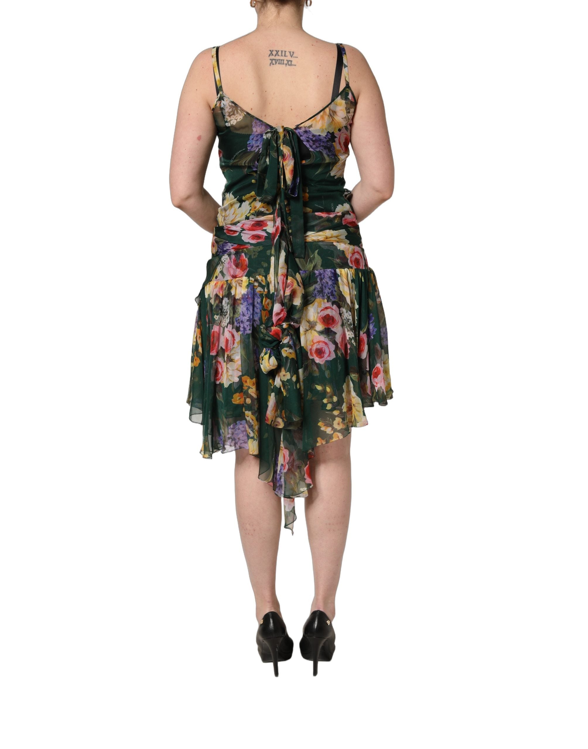 Robe courte sans manches Dolce & Gabbana à imprimé floral multicolore, style élégant et coloré pour femme.