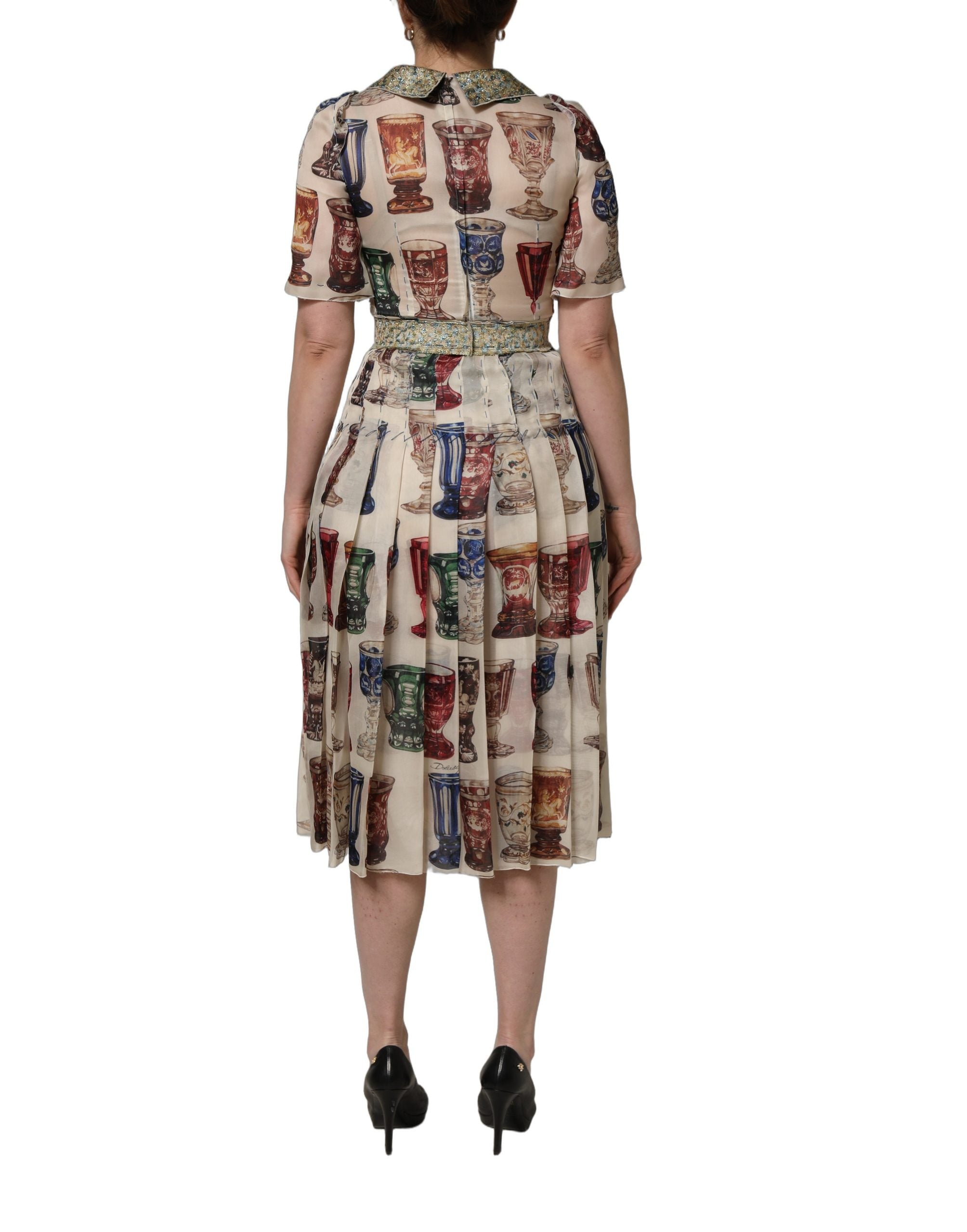 Robe midi vintage multicolore en verre de Dolce & Gabbana, motif coloré, coupe élégante, idéale pour une occasion sophistiquée