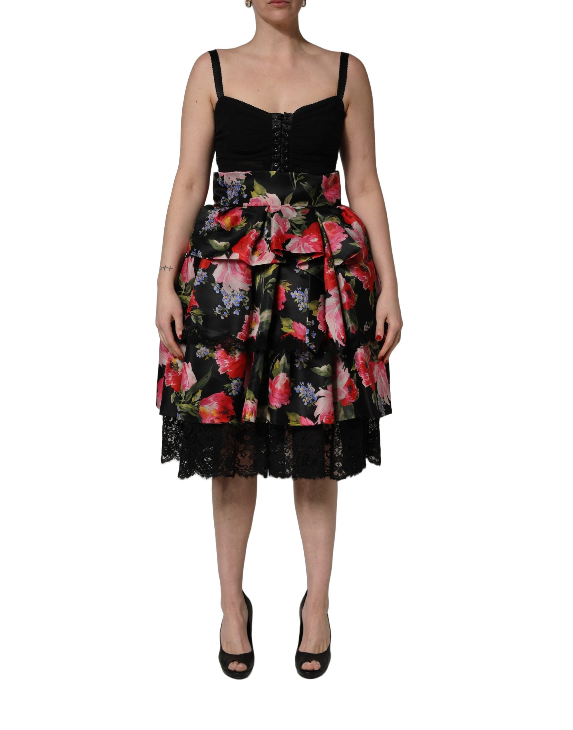 Robe bustier sans manches Dolce & Gabbana noire avec imprimé floral et jupe à plusieurs couches, élégante et tendance.