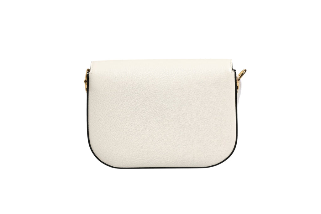 Petite sac à bandoulière Gucci x Adidas Horsebit 1955, élégant et en cuir, avec détails métalliques, porté en main ou sur l'épaule.