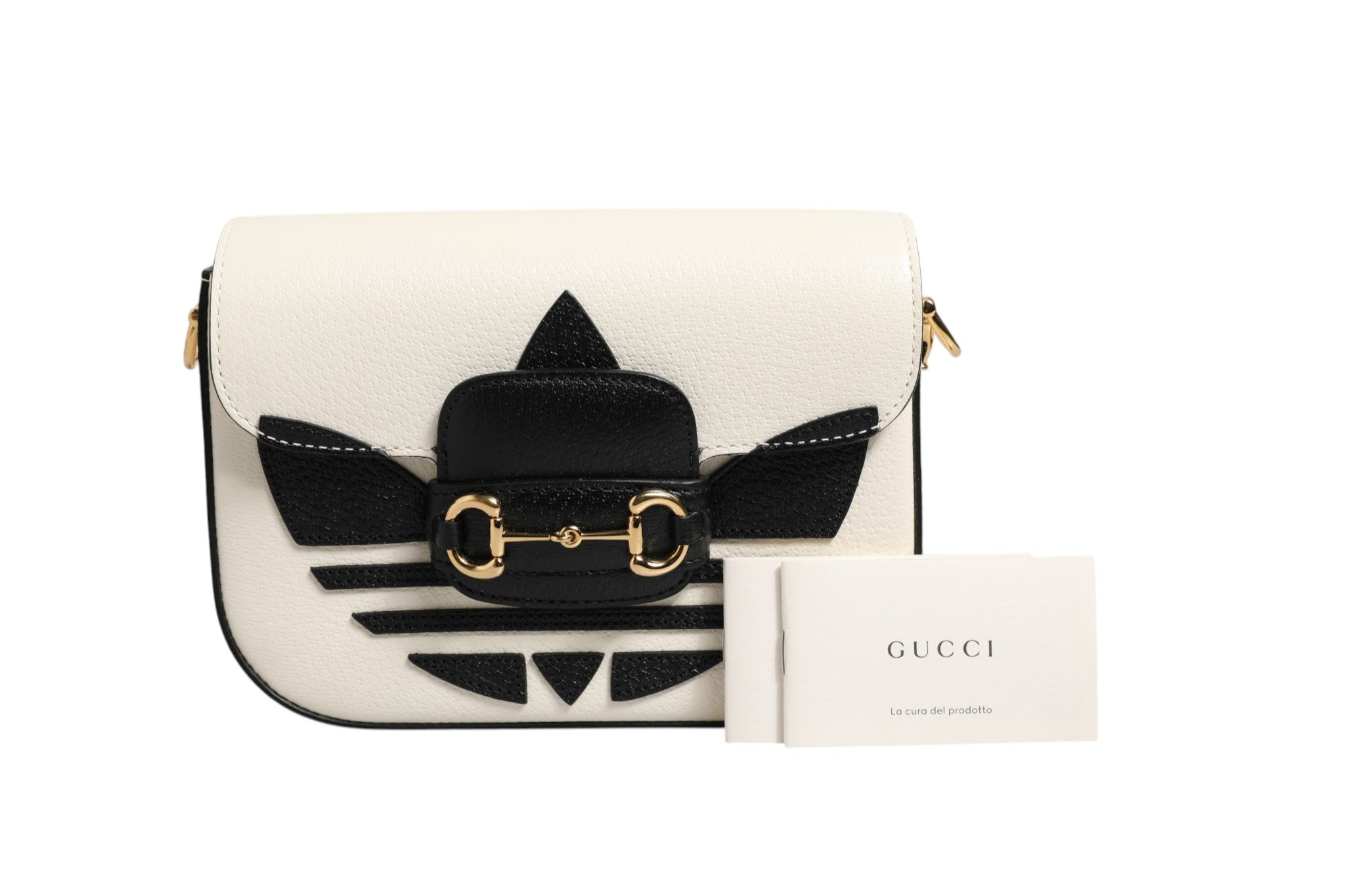 Sac à bandoulière Gucci x Adidas 1955 Horsebit, en cuir avec logo, design élégant et détails sophistiqués.