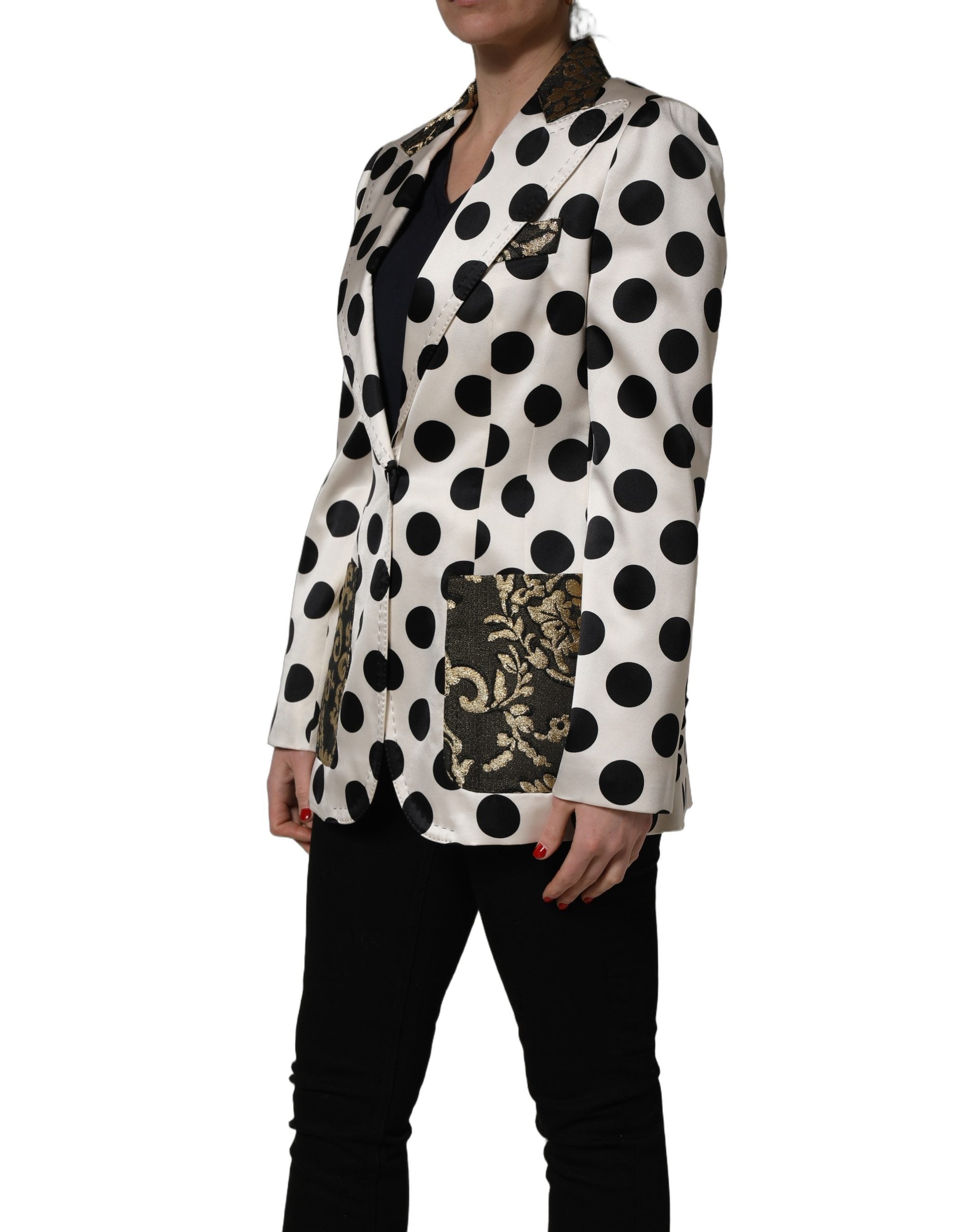 Blazer Dolce & Gabbana en brocart blanc à pois, veste élégante avec motif à pois, pour un look sophistiqué et tendance.