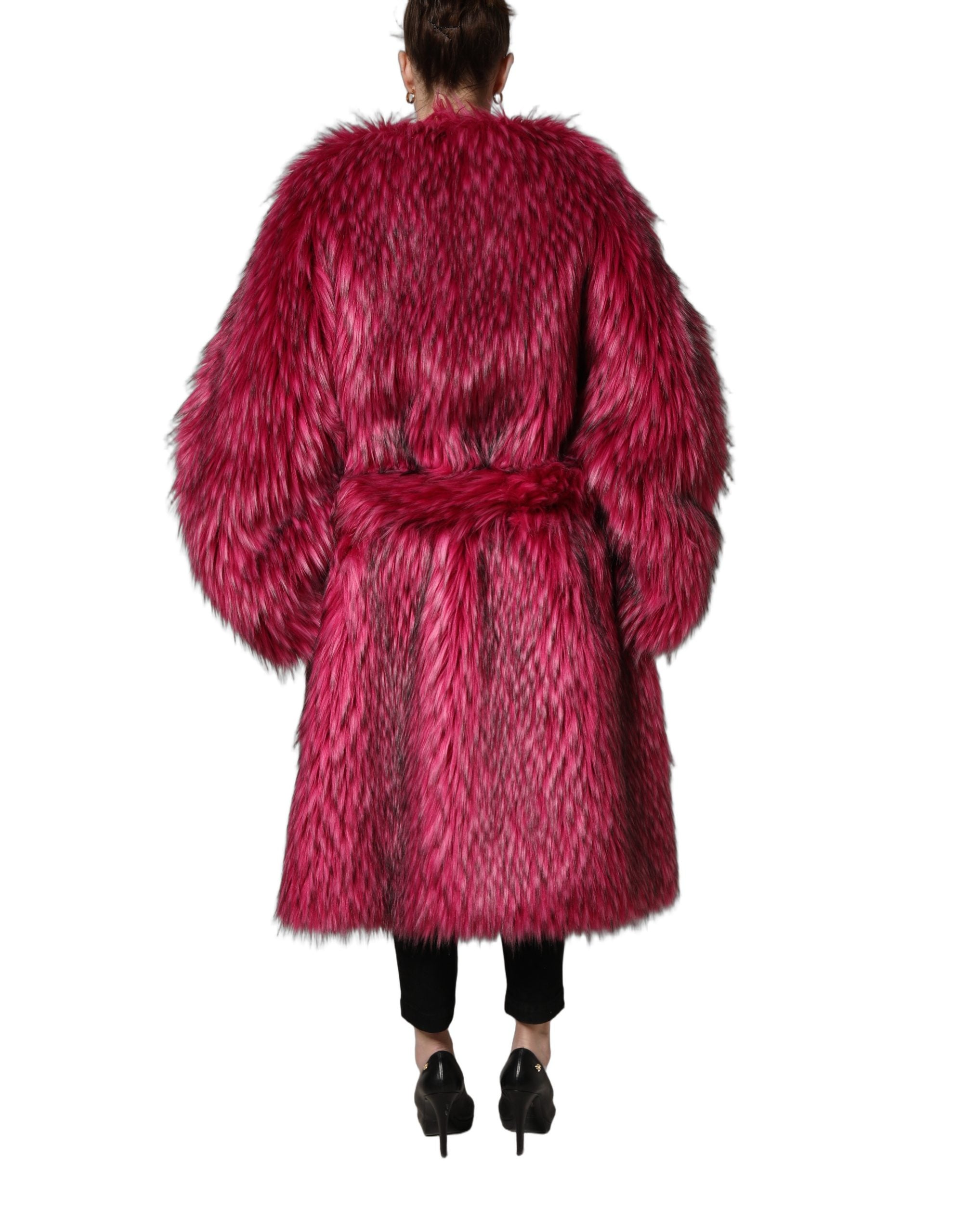 Manteau trench en fausse fourrure fuchsia avec ceinture Dolce & Gabbana, doublure en tissu, veste élégante et chaude.