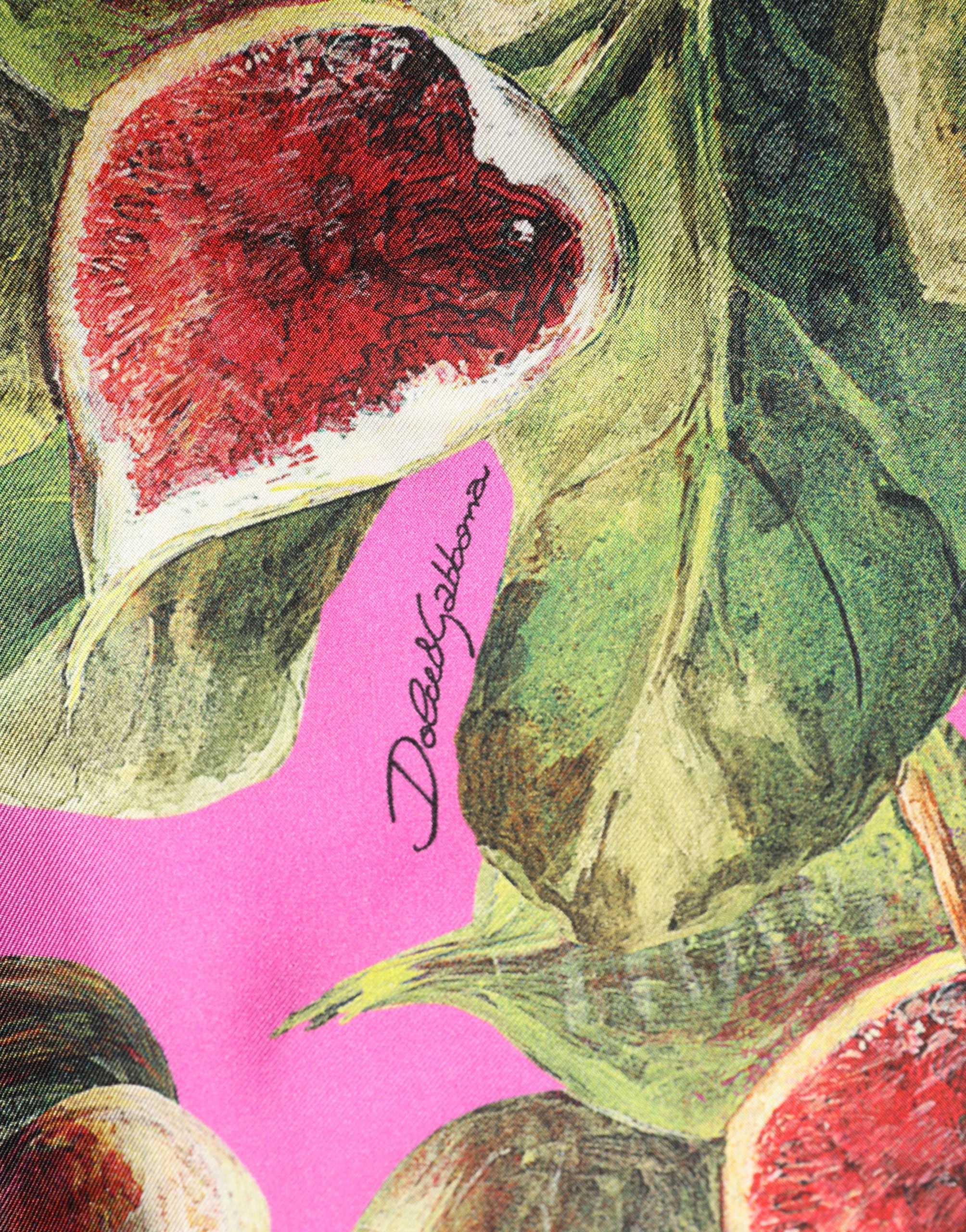 Pantalon tapered Dolce & Gabbana Fuchsia Fig avec motif de feuilles de fruit, style élégant et moderne.