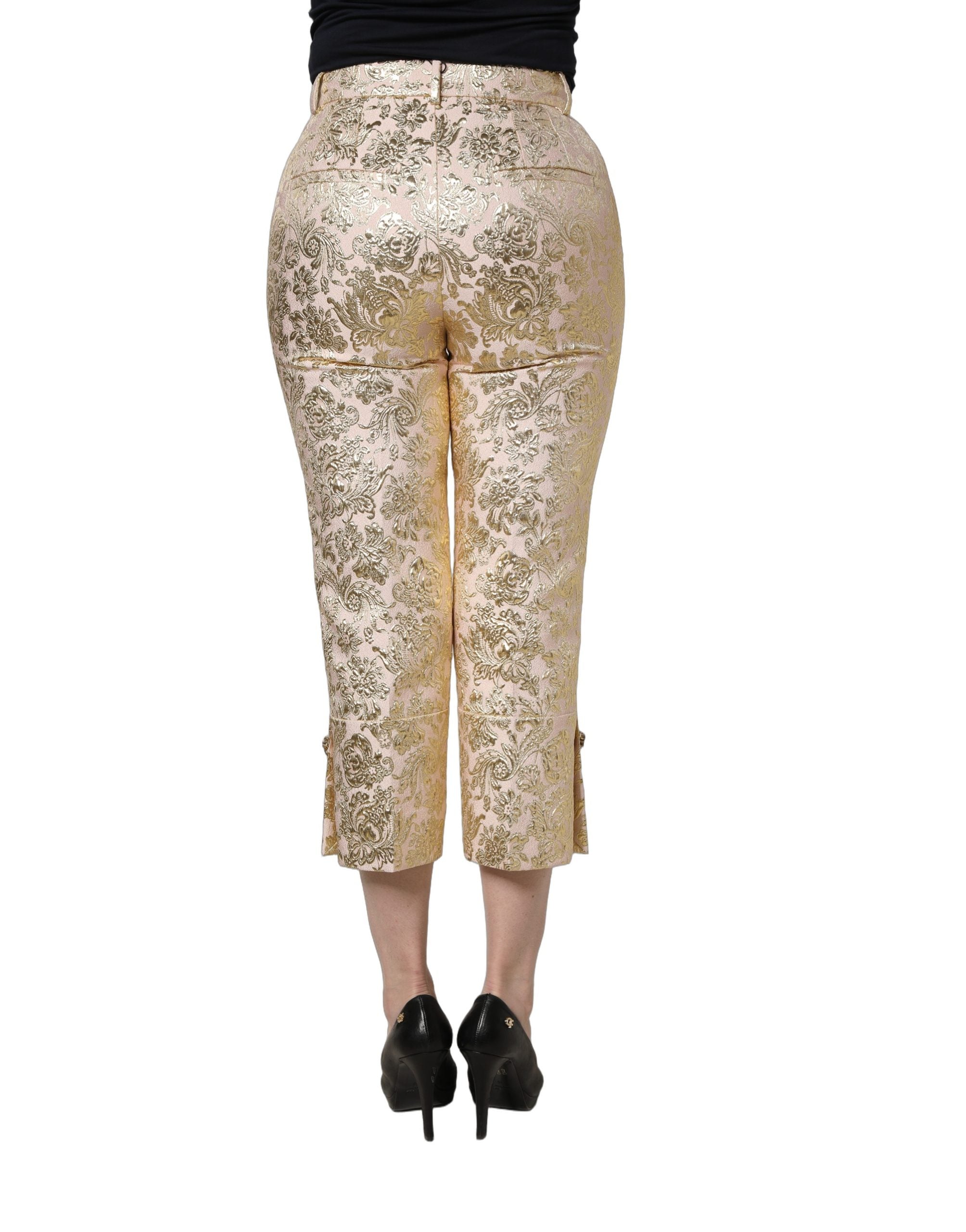 Pantalon court Dolce & Gabbana en jacquard doré floral lamé, style élégant et luxueux, vue de face.