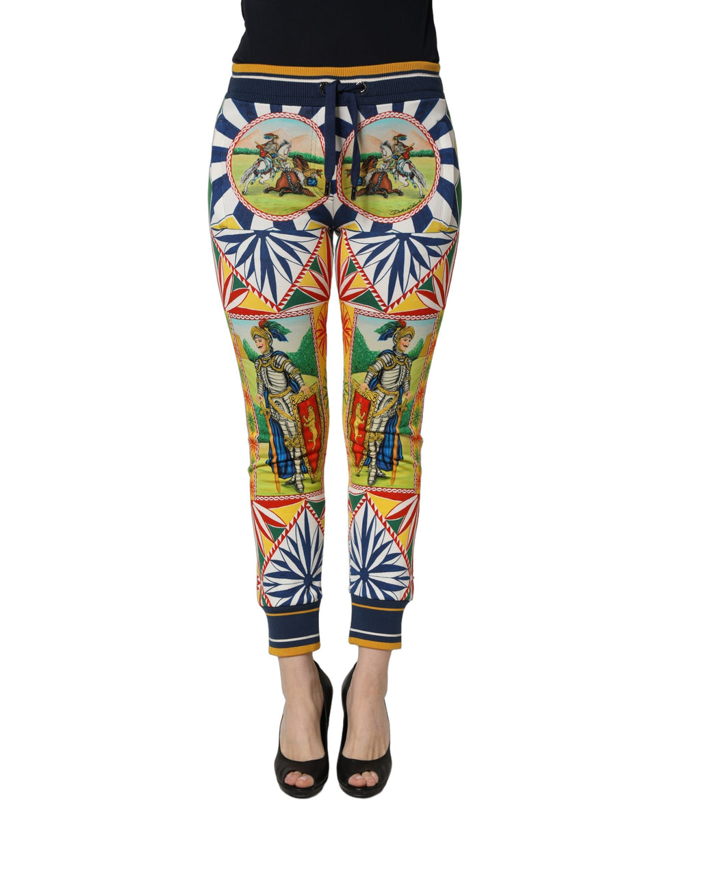 Pantalon jogger Dolce & Gabbana Siciliano Saretto multicolore avec motifs colorés et détails élégants, vue de face.