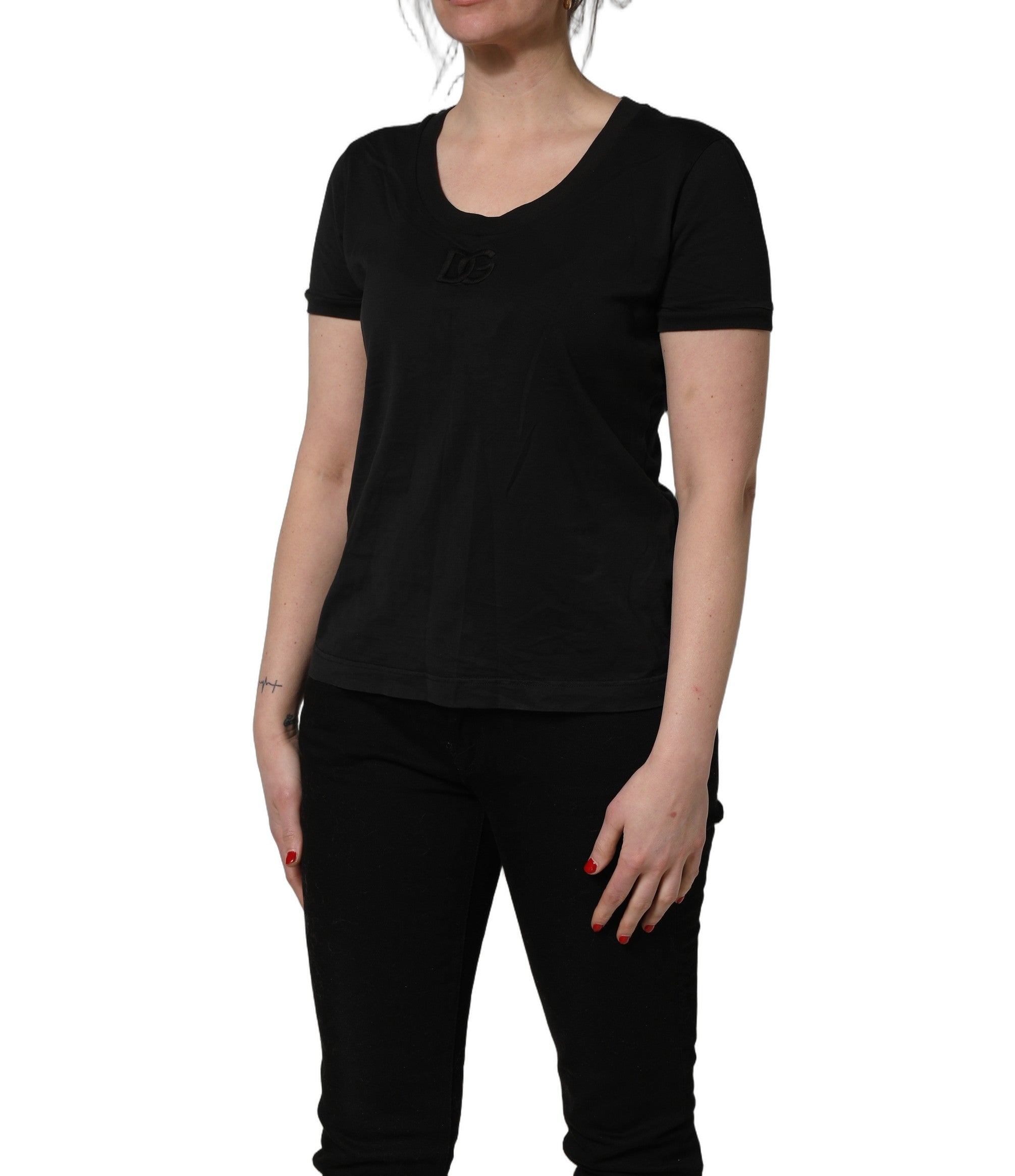 T-shirt à manches courtes en coton noir de Dolce & Gabbana, col rond, style décontracté et élégant.