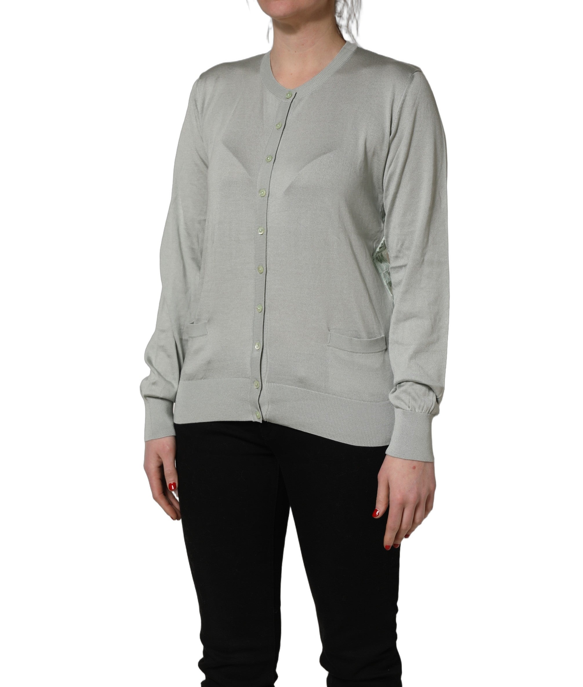 Pull à manches longues en soie vert Dolce & Gabbana avec boutons, cardigan élégant et sophistiqué.
