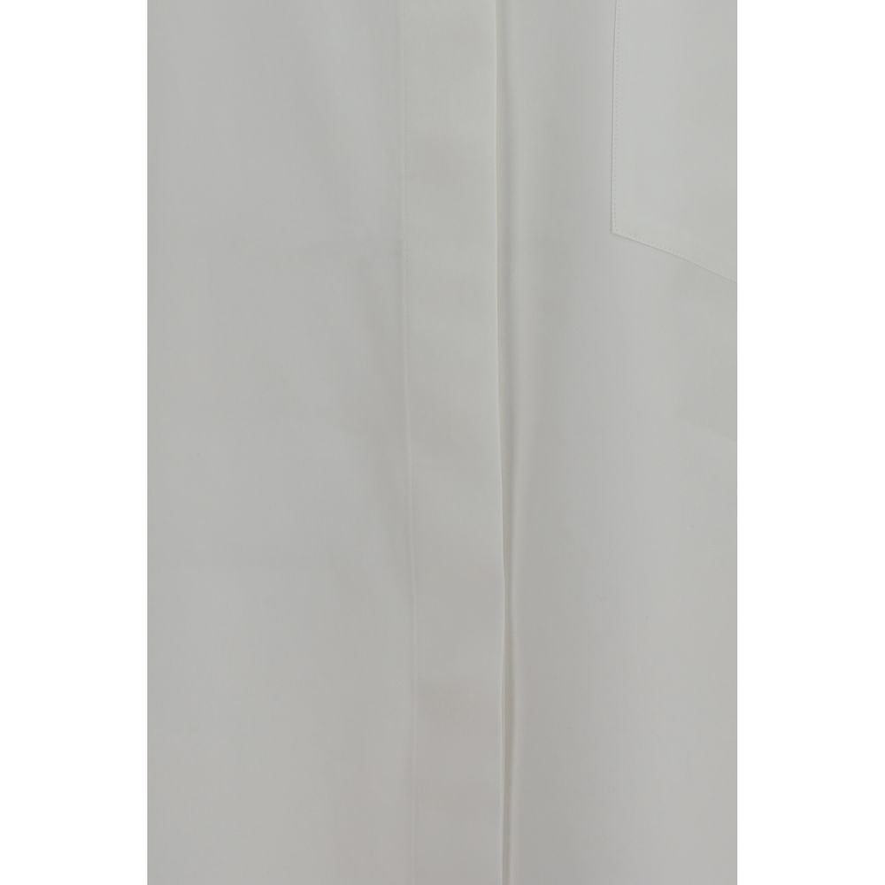 Chemise blanche en coton Givenchy, chemise homme élégante avec col classique et boutons visibles, vue de face.