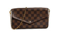 Portefeuille Pochette Felice en damier Ebene de Louis Vuitton avec chaîne, cuir élégant et détails sophistiqués.