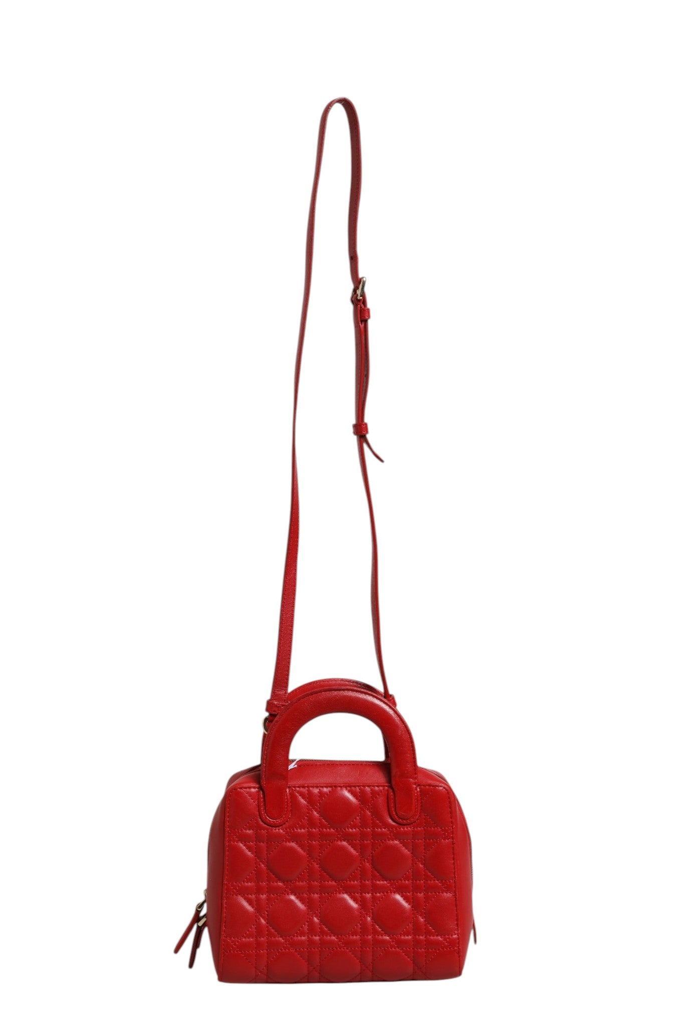 Sac à main Christian Dior Dior Toujours small en cuir de veau noir macrocannage, élégant et sophistiqué.