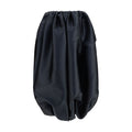 Jupe noire en polyester de la marque Calvin Klein, coupe élégante et tissu léger visible sur l'image.