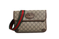 Sac banane Gucci Supreme Monogram Neo Vintage Web en cuir marron avec logo Gucci visible, mode tendance et élégante.