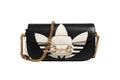 Sac à main Gucci Horsebit 1955 avec bandoulière, en cuir noir, orné de détails dorés et logo Gucci visible sur la surface.