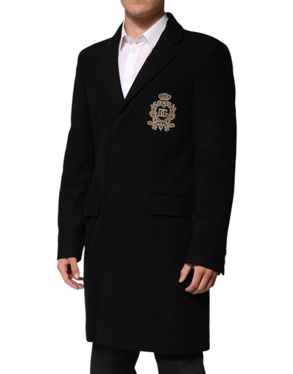Veste noire Dolce & Gabbana à patch héraldique, à simple boutonnage, en tissu élégant avec détails sophistiqués.