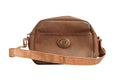 Sac à bandoulière Burberry marron et or avec motif à carreaux, chaîne dorée et design élégant.
